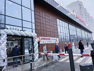 В микрорайоне Рекинцо-2 открылся новый торговый центр