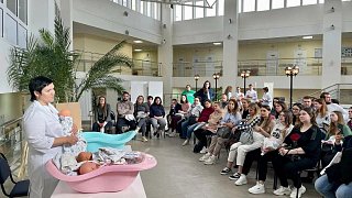 В Минздраве рассказали, какие мероприятия могут посетить будущие мамы в Подмосковье