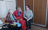 Единороссы Солнечногорска поздравили ветерана ВОВ с 95-летием