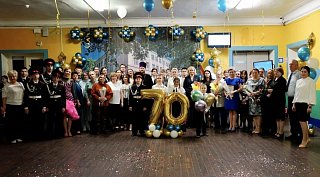 Единороссы Солнечногорска поздравили школу №2 с 70-летием