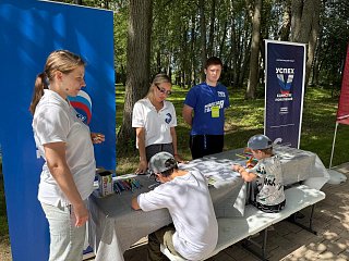 Единая Россия Солнечногорска провела акцию «Письмо солдату»