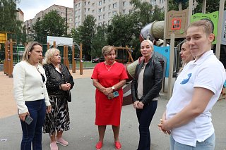 Марина Веремеенко: Детская площадка должна быть безопасной и удобной 