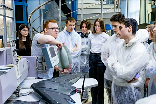 Более 50 профориентационных мероприятий ждут юных москвичей в июле