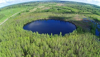 Озеро Бездонное в Подмосковье вошло в топ 10 мест мистического туризма в России