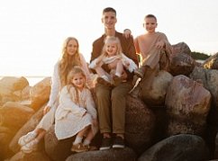 Многодетная семья Денисовых из Зеленограда вышла в финал во Всероссийском конкурсе «Семья года 2025»