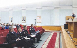 Особое внимание – несовершеннолетним