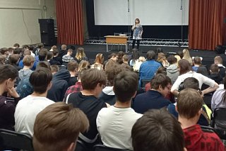 Для студентов колледжа №50 провели «антинаркотическую» лекцию