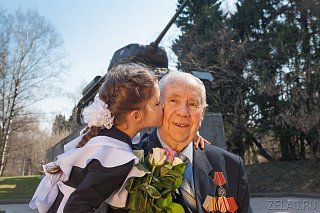 В префектуре округа открыта фотовыставка Издательского дома «41»