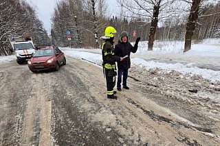 Зеленоградские спасатели регулярно патрулируют водоемы
