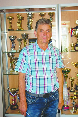 Четыре должности Михаила Зотова