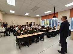 Единороссы Солнечногорска провели Урок мужества 