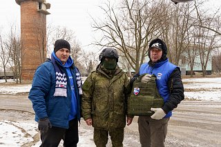 «Единая Россия» продолжает помогать фронту и жителям новых регионов