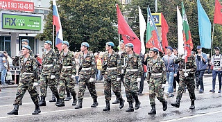 Единым строем