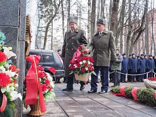 Век в строю