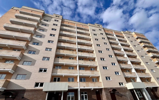 В Поварово вручили ключи от новых квартир девяти семьям, переселяемым из аварийного жилья